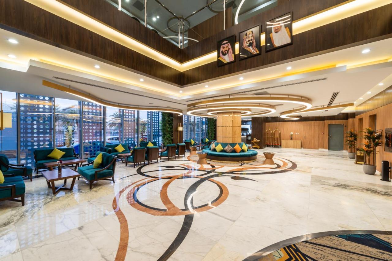 Warwick Riyadh Hotel Exterior foto